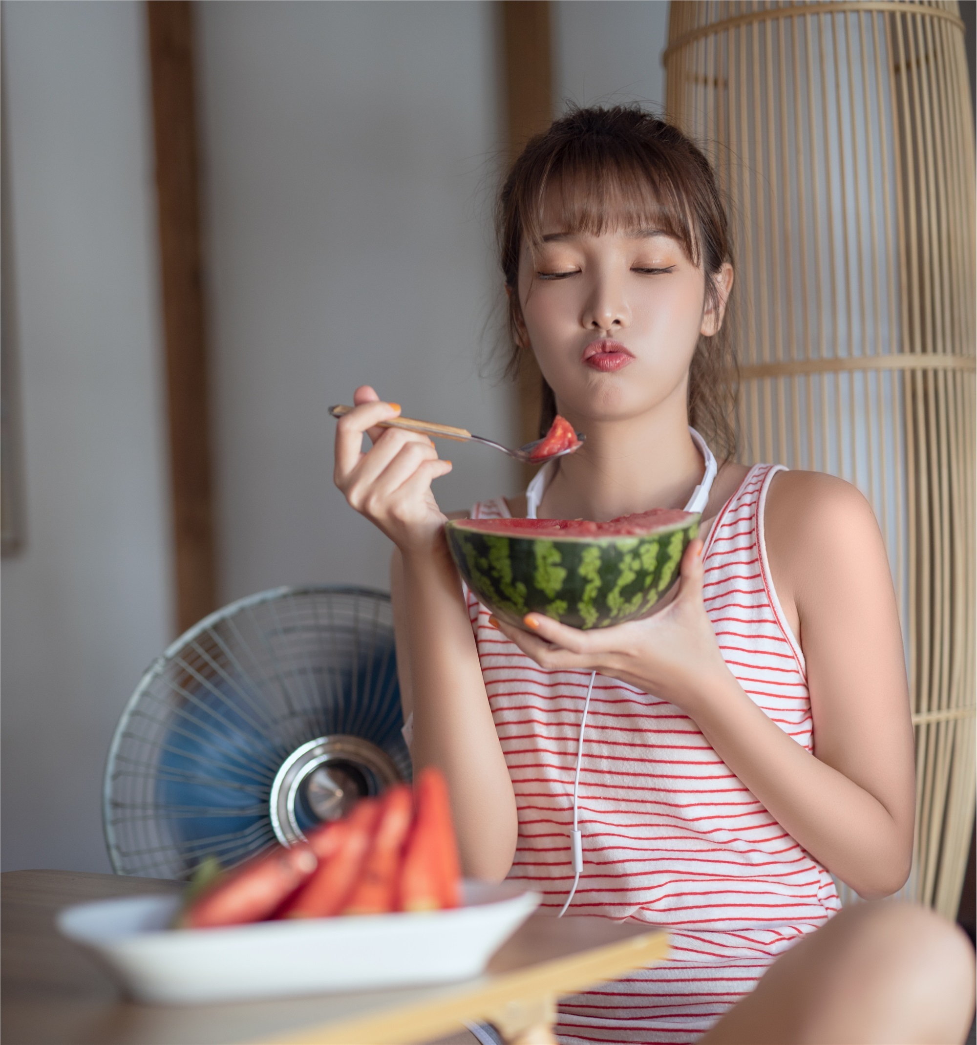 YITUYU art picture language 2021.08.13 Watermelon girl Xiangxiang